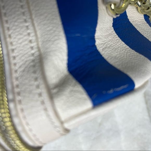 Betsey Johnson white and Bleu stripes Satchel with large red bow accent . - Picture 9 of 10